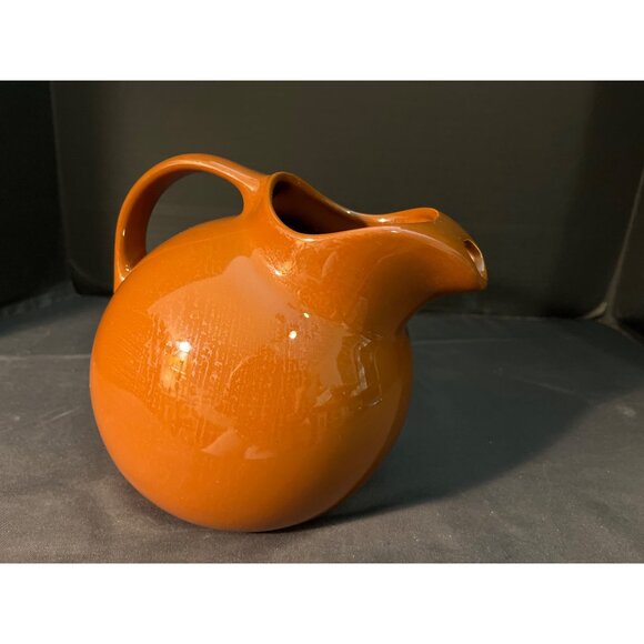 Hall 633 Brown Ball Pitcher Ice Lip USA  7 1/2”x 8” - Picture 2 of 8